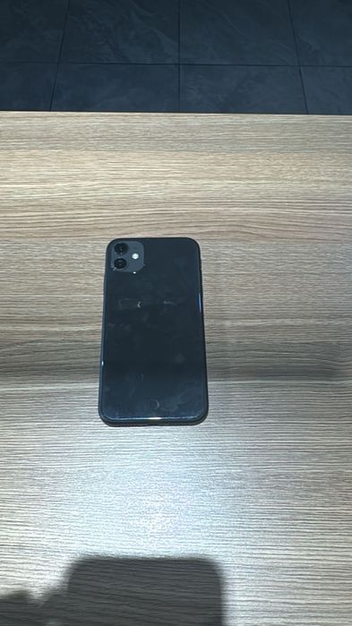Продам iPhone 11 64Gb