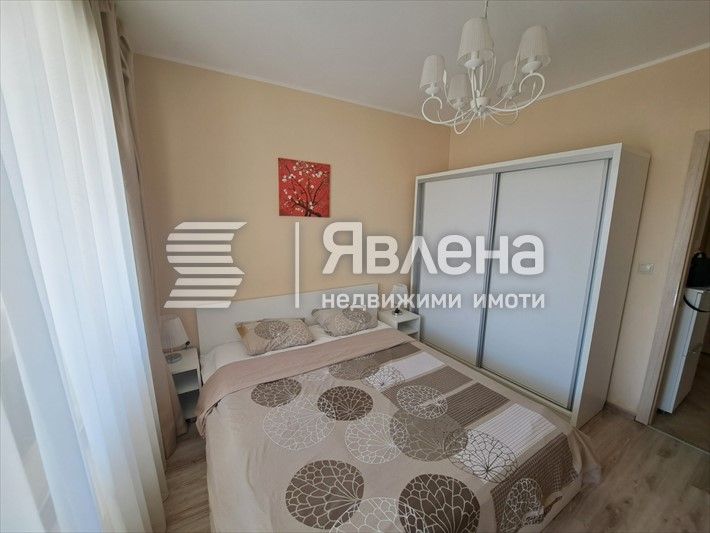 Дава се под наем Двустаен апартамент в Варна, Аспарухово - 70 кв.м за 600 € - Снимка #3