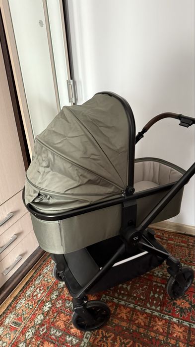 Продам коляску 2 в 1