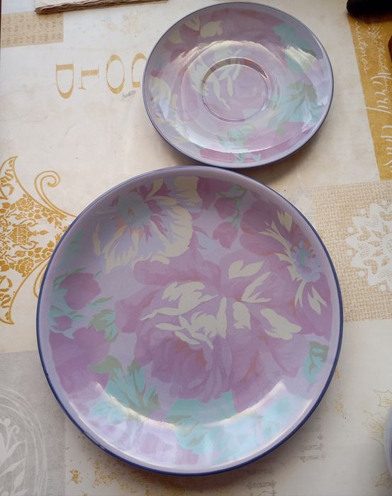 Servici de masă ,22 piese,60 lei