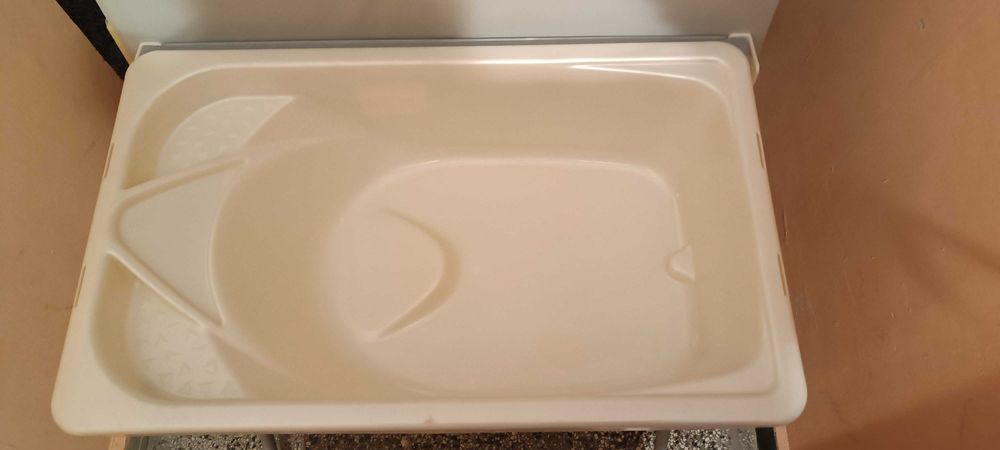 Бебешко корито с повивалник