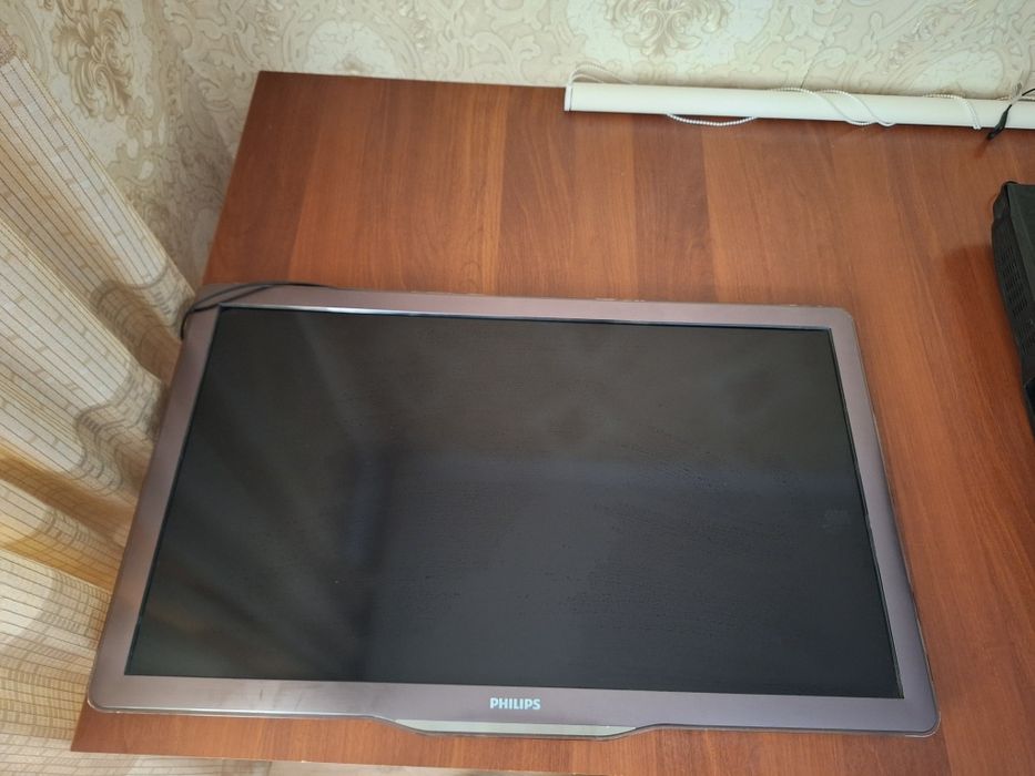 Продам телевизор