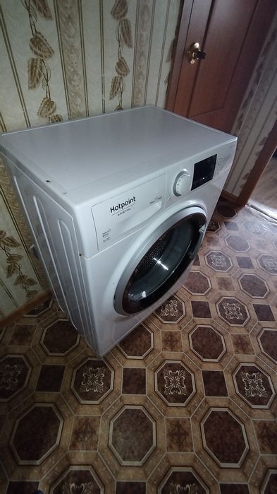 Стиральная машинка Hotpoint Ariston