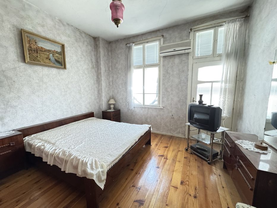 Продава се Етаж от къща в Русе, Дружба 1 - 118 кв.м за 584 €/кв.м - Снимка #6