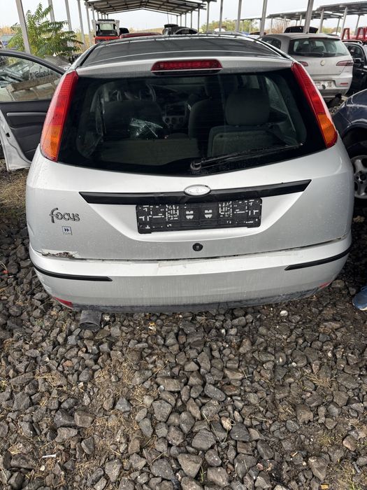 Форд фокус 1.8 114 кс 2000г на части