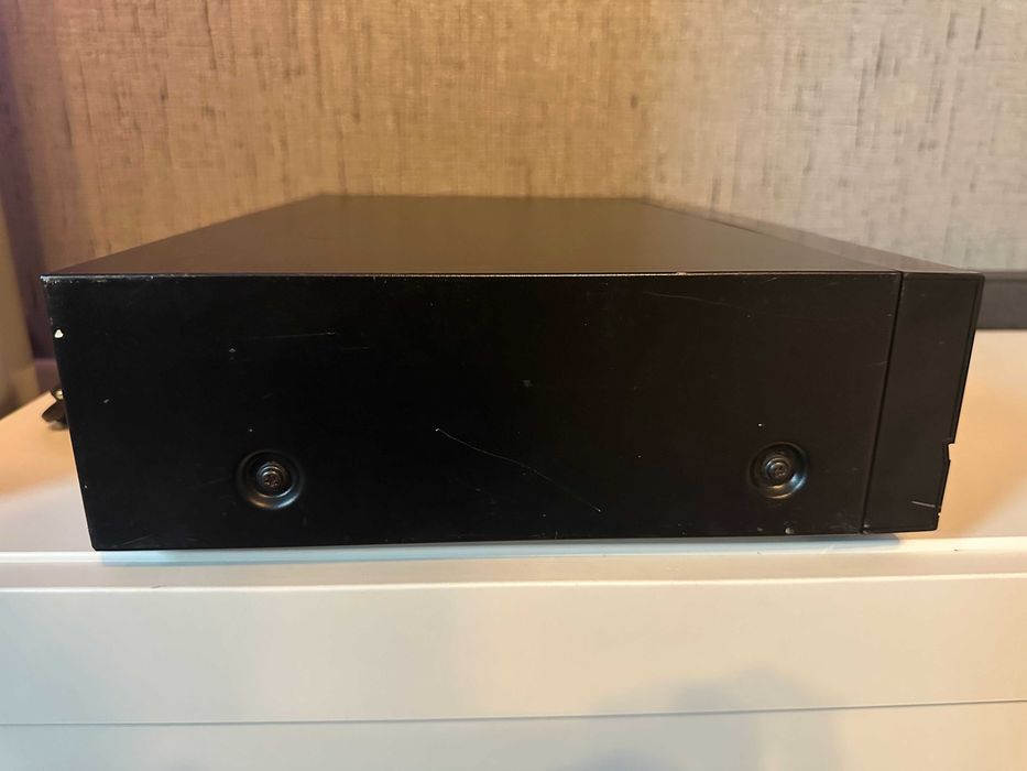 CD Player Yamaha CDX-520 Natural Sound Compact Disc Player