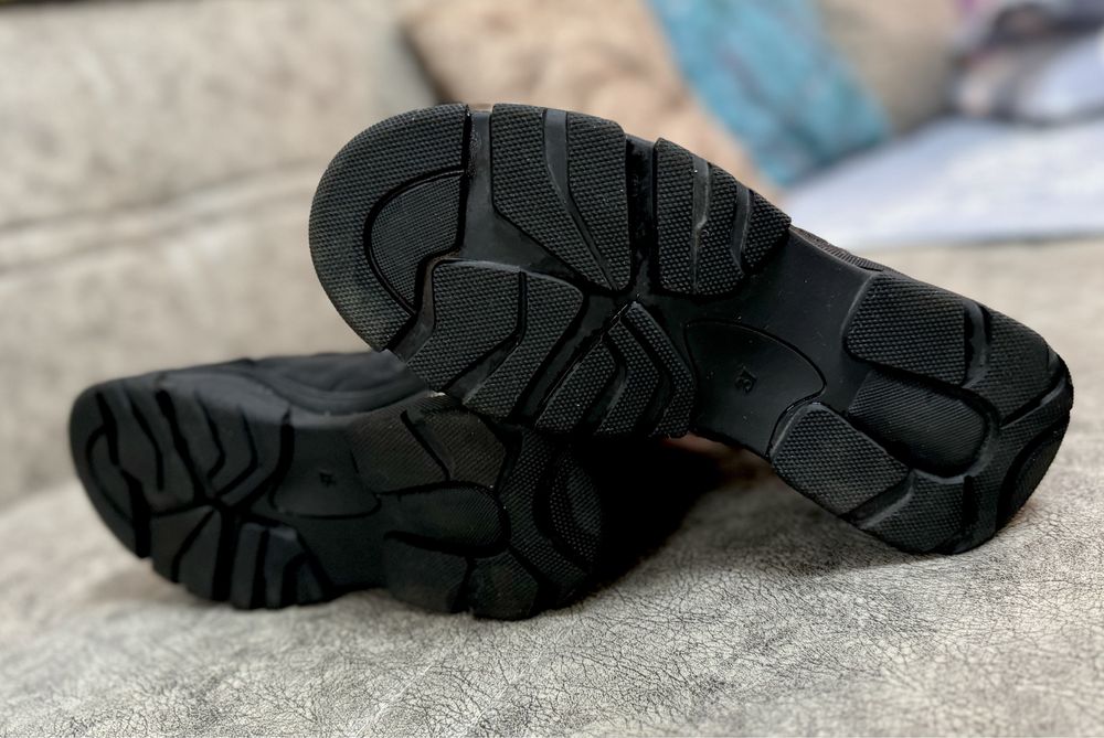 Боты, кроссы 37 ботинки