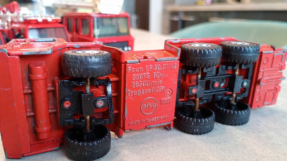 machete utilaje camioane