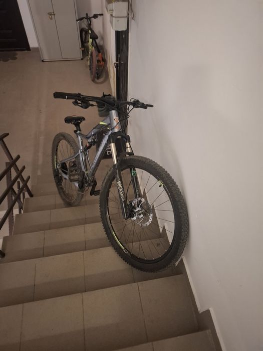 Bicicleta rockrider st900s