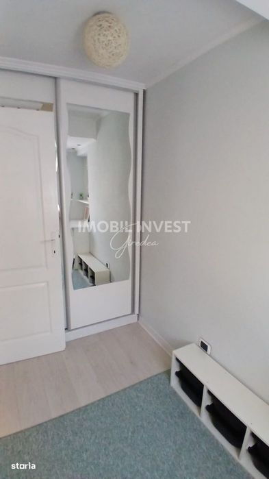 Apartament 2 camere, etaj 1, balcon, loc de parcare