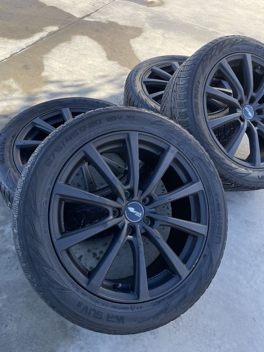 Оригинални джанти за Grand cherokee BROCK 20’’ 5x127 8.5J et56 със зимни гуми 275 45 20
