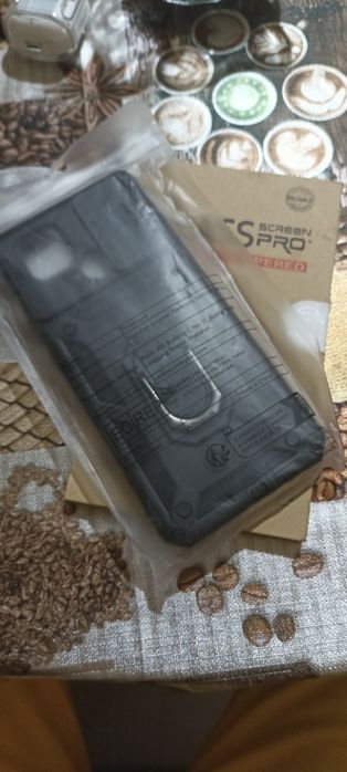 Комплект за Xiaomi Redmi 10C – 3 протектора + Premium калъф (ново)
