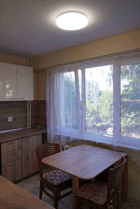 Дава се под наем Двустаен апартамент в София, Слатина - 70 кв.м за 611.49 € - Снимка #1