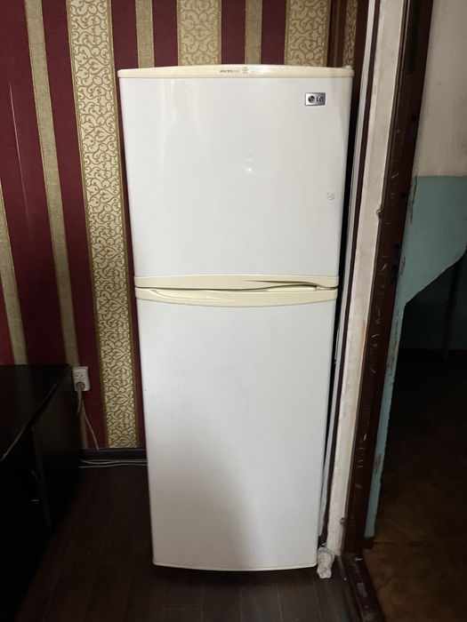 Холодилник все работает