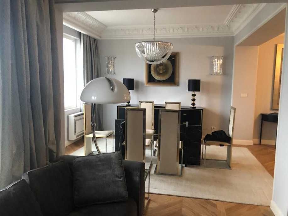 Дава се под наем Тристаен апартамент в София, Център - 160 кв.м за 1200 € - Снимка #2