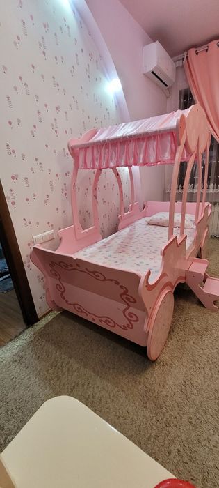 Детская кроватка "Карета принцессы"