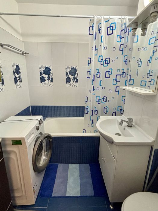 Garsoniera decomandata ultracentral Irish Pub / plaja Modern