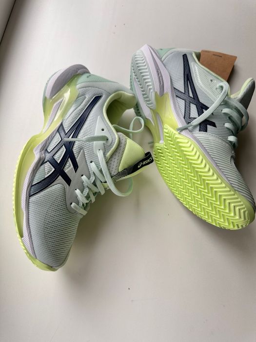 Теннисные кросовки Asics для грунта 36-37р.