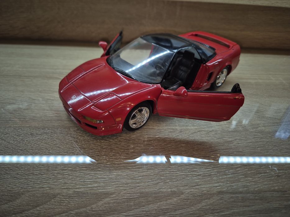 Machete auto1/18 metal