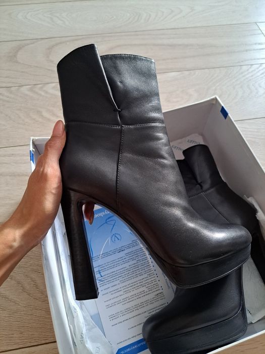 Продам женскую обувь 37р