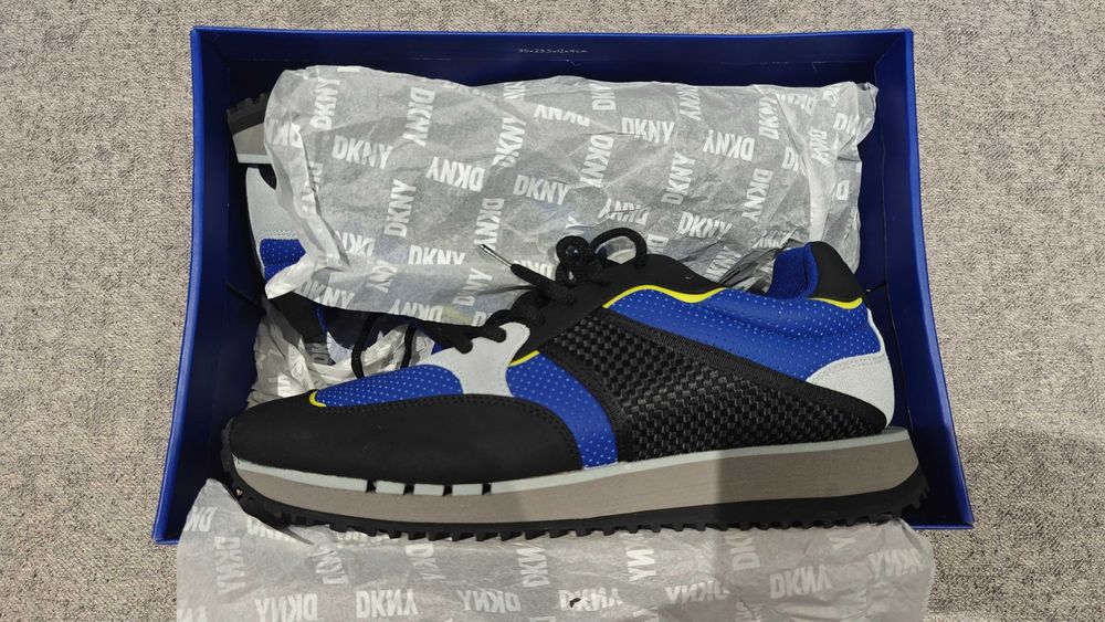 Мужские кроссовки премиального американского бренда DKNY