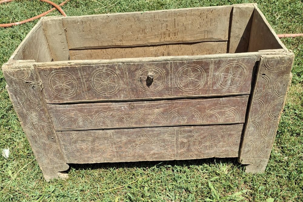 Старинни ракли скринове