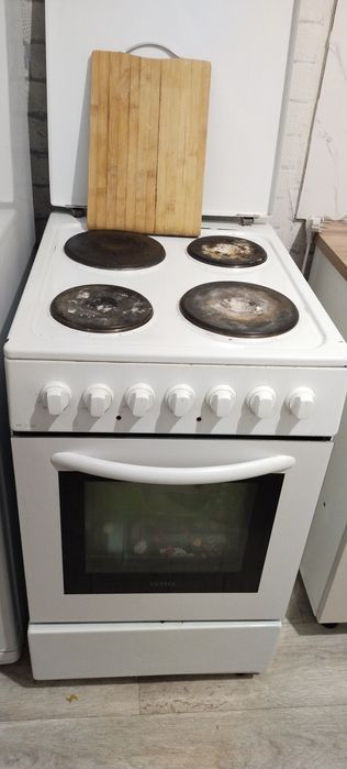 Продается электрическая плита