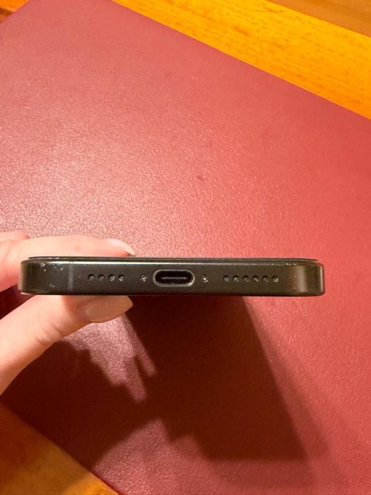 Продам iPhone 16 pro max