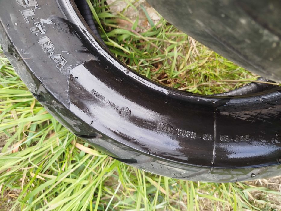 Anvelope moto R16