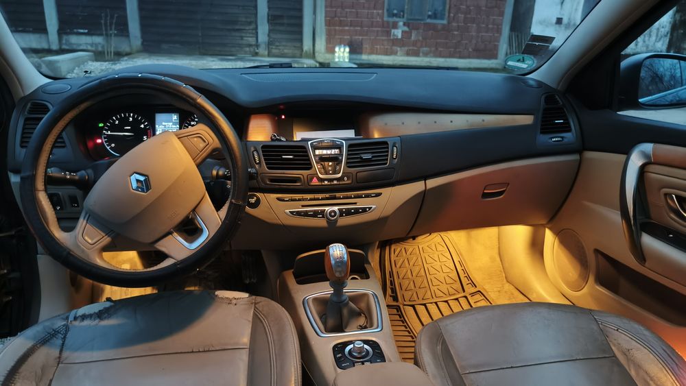 Renault Laguna 3 INITIALE -2.0dCi (173 CP )Full Option