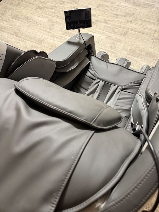 Продам массажное кресло