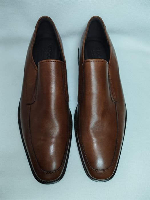 Предлагам стилни мъжки официални обувки от естествена кожа ECCO №46