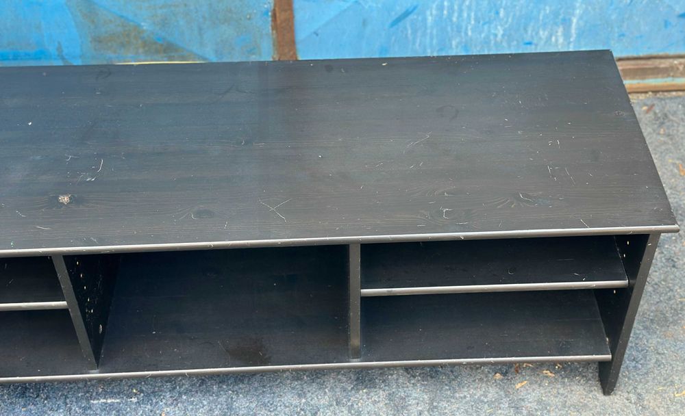 Comoda TV 1,90 m pentru living; Comoda din lemn masiv cu rafturi