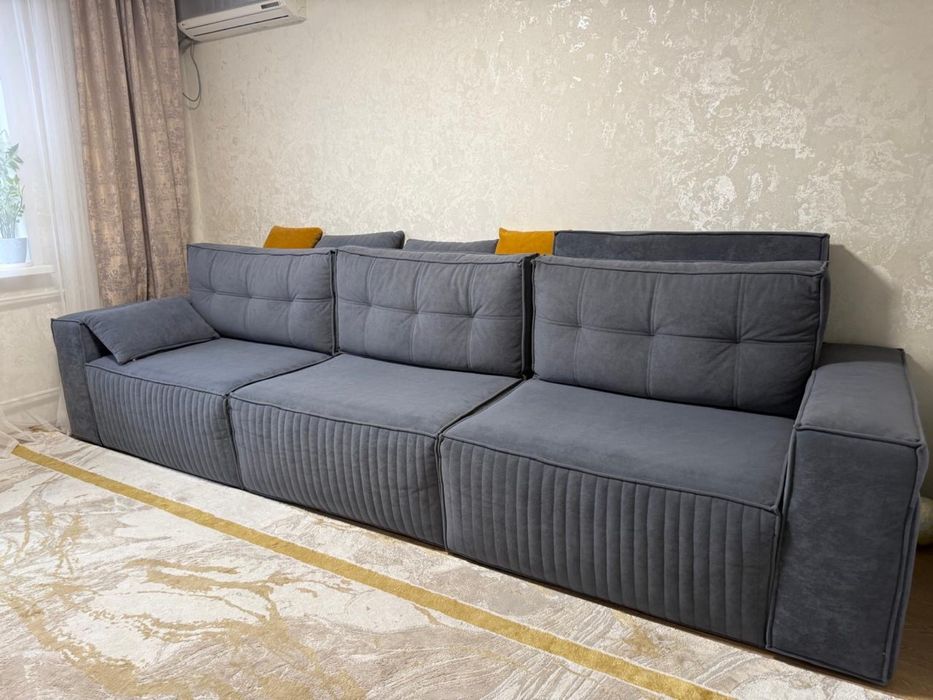 Шикарный диван-трансформер 3.90м СРОЧНО