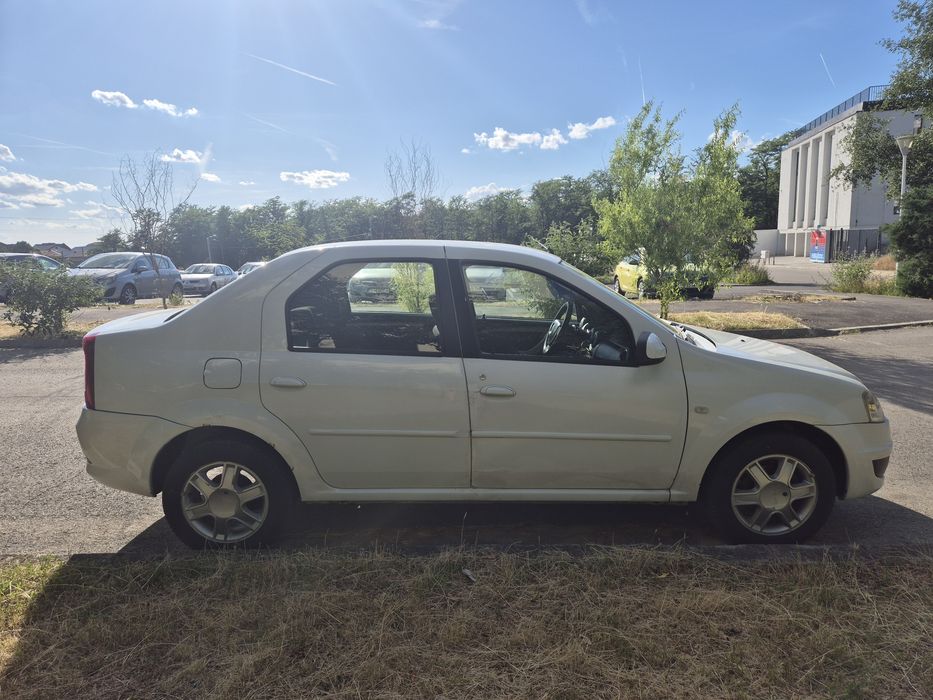 DACIA Logan 2011 — imagine 3