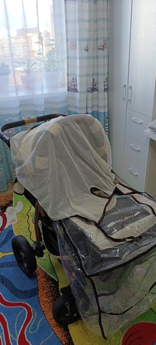 Детская коляска в отличном состояний