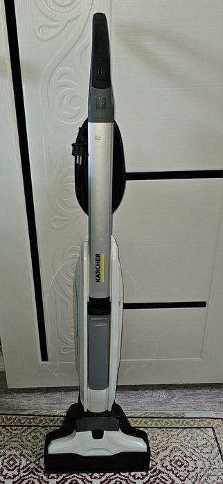 Продам мощную швабру-пылесос KARCHER 2