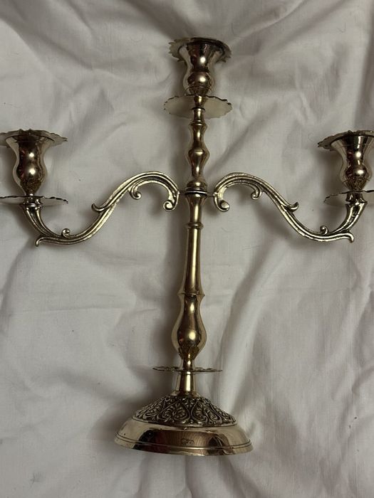 Продается бронзовый подсвечник
