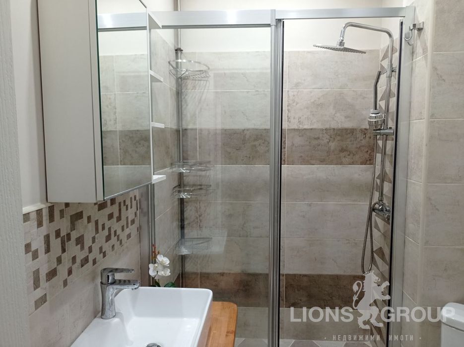 Дава се под наем Тристаен апартамент в Варна, Бриз - 85 кв.м за 598.23 € - Снимка #9