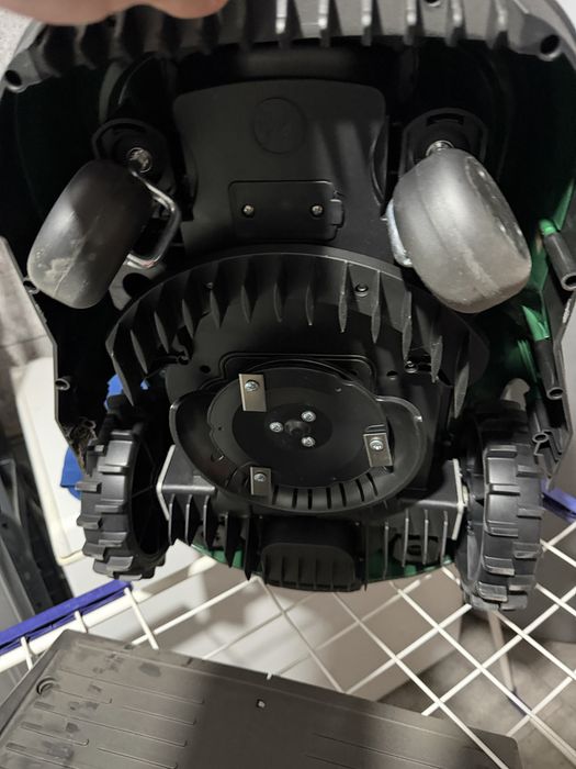 Robot de tuns gazon