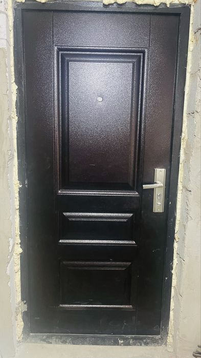 Продам входной дверь