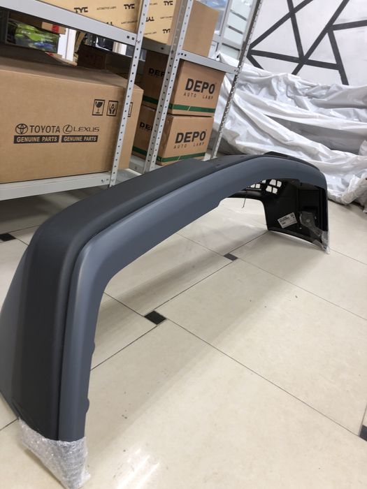 Бампер передний Турция Мерседес 124 Ешка