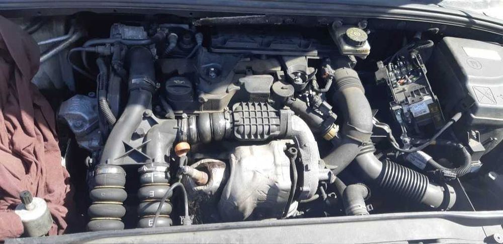 Peugeot 308sw 1.6HDI на части