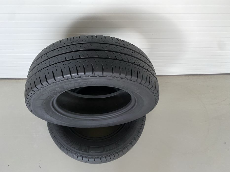 2бр Летни гуми 235/65/16С/Michelin Agilis/dot0617/7мм грайпфер