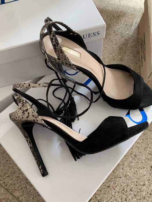 GUESS сандали