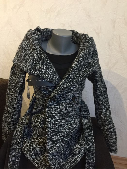 Зимно ново палто