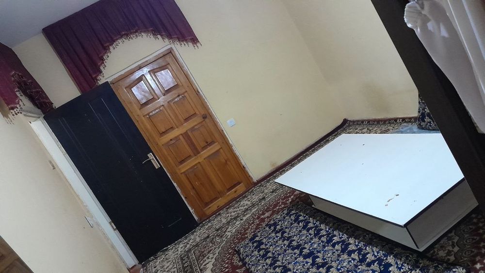 Metro yonida qizlarga kvartira