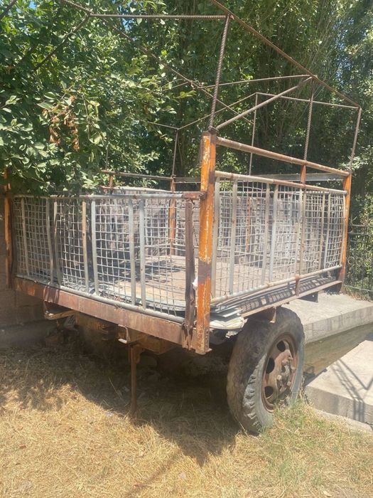 Traktor uchun maxsus prisep