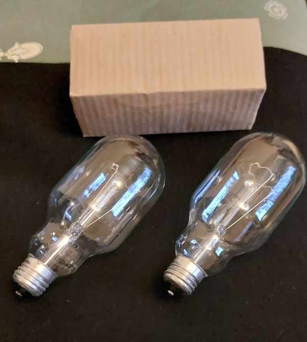 Лампы  накаливание большие   4шт.