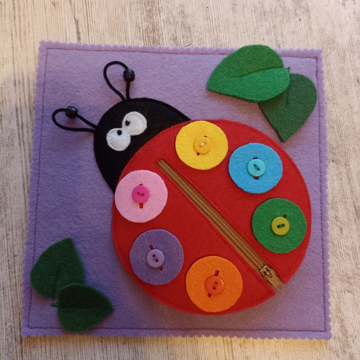 Развивающие планшеты из фетра